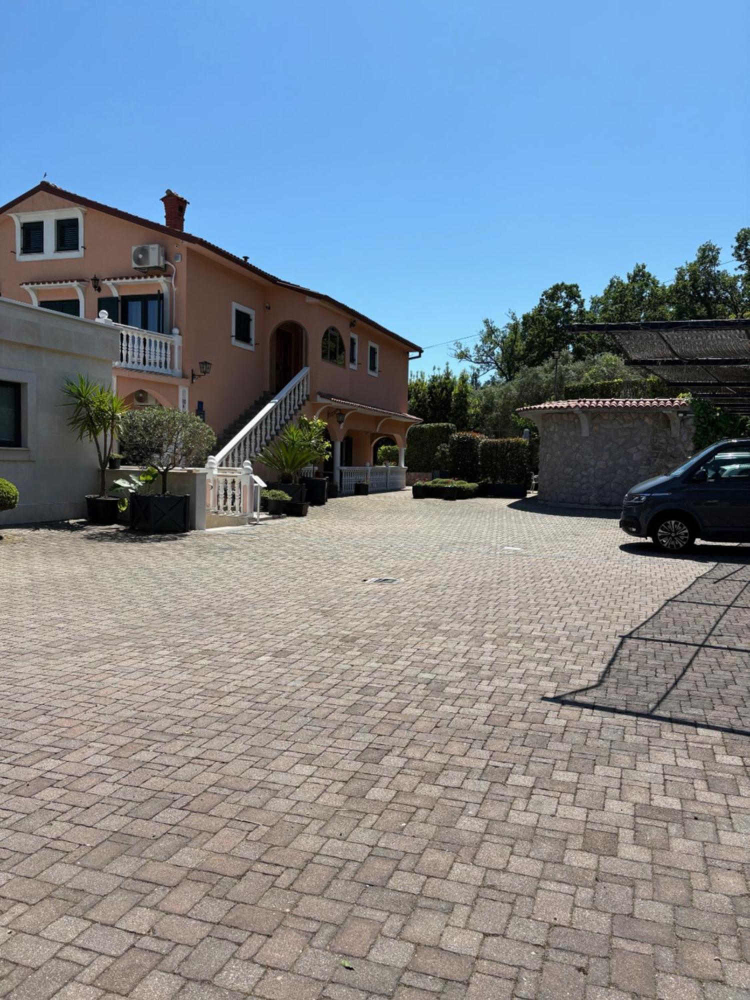 Bed And Breakfast Villa Iris Mošćenička Draga 外观 照片
